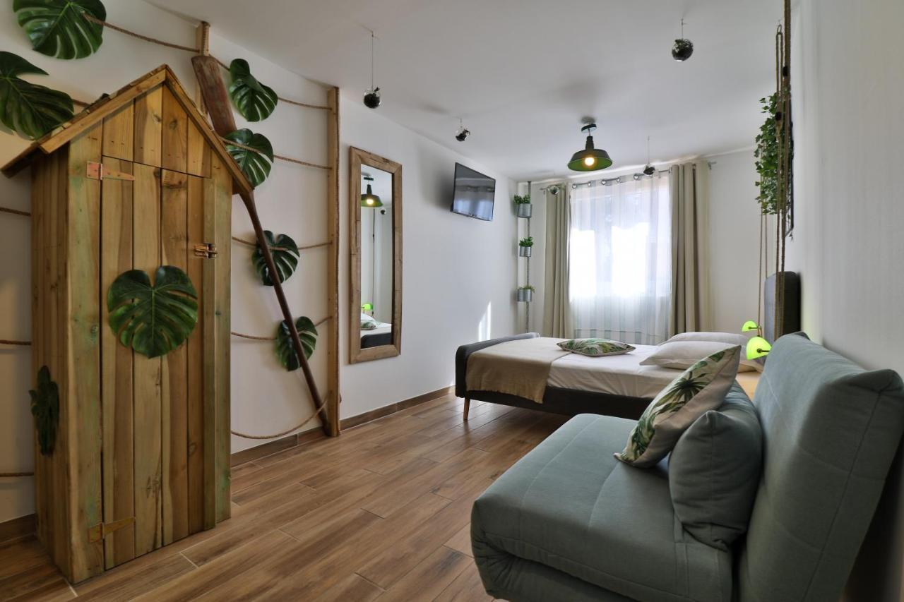 Hotel La Bastide Йер Экстерьер фото