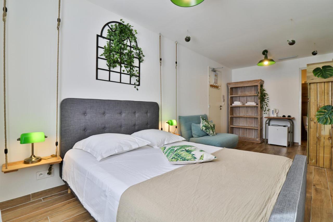 Hotel La Bastide Йер Экстерьер фото