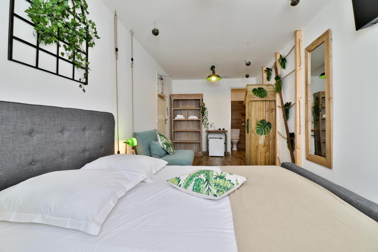 Hotel La Bastide Йер Экстерьер фото